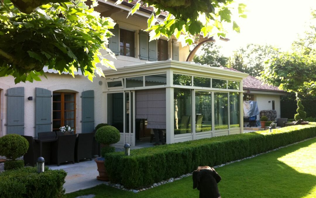 Veranda haut de gamme Geneve – Agrandissement de villa a Geneve – Fabricant home deck Suisse – Alu veranda Leymarie Carouge